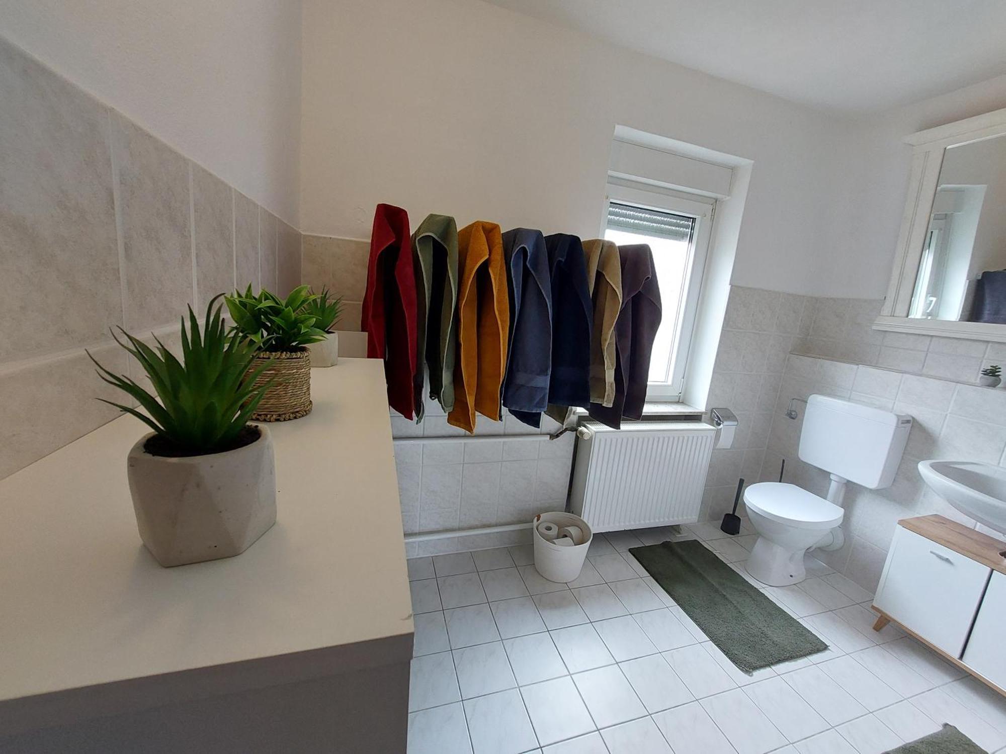 Cozy Home, 7 Beds, Wifi, Kitchen, Balcony, Bielefeld Center ภายนอก รูปภาพ