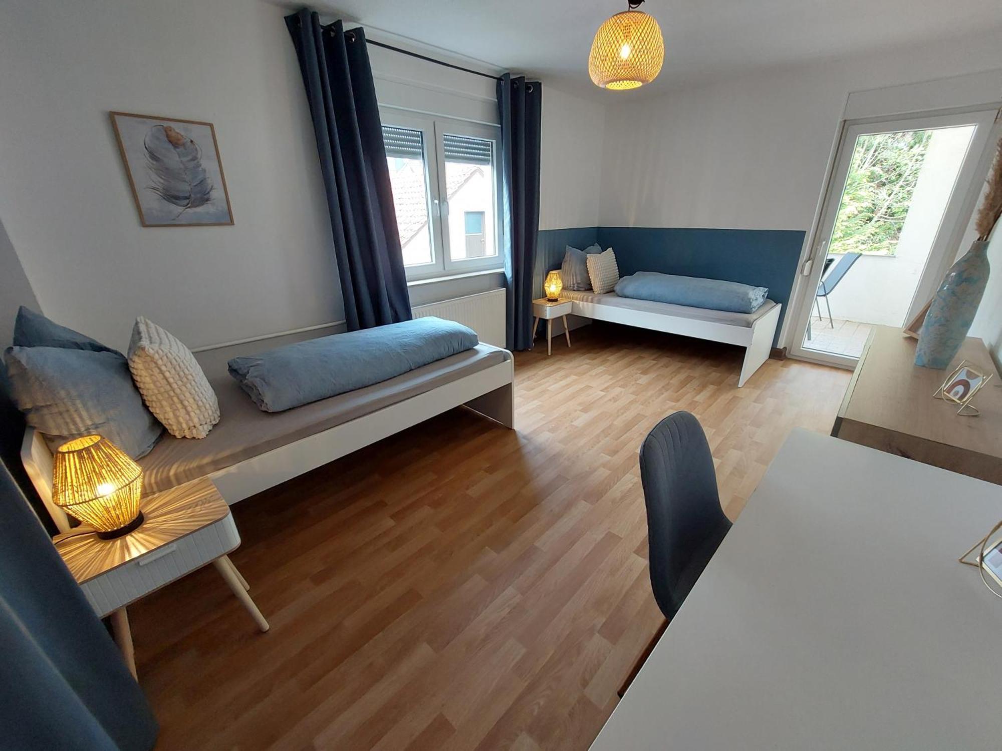 Cozy Home, 7 Beds, Wifi, Kitchen, Balcony, Bielefeld Center ภายนอก รูปภาพ